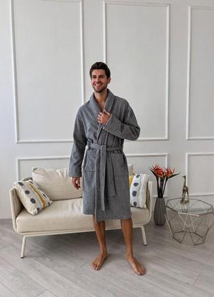 Мужской домашний теплый банный однотонный махровый халат на запах с шалевым воротником с карманами цвет серый