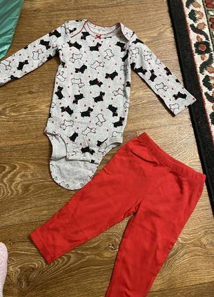 Костюм бодик штаны carters 9-12 мес собачки