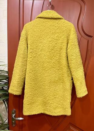 Стильне яскраво-жовте пальто bershka2 фото