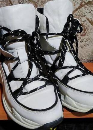Луники  ботинки на платформе,натуральная кожа, на шнуровке, размер 391 фото