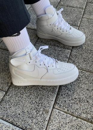 Кроссовки зимние мех nike air force 1 mid white fur10 фото