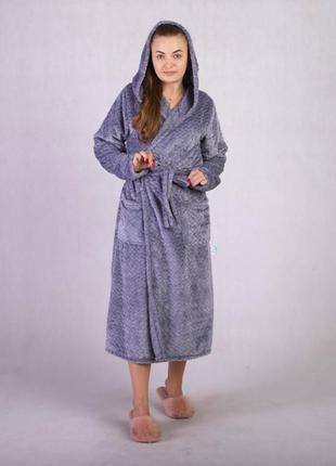 Красивый длинный махровый женский халат на запах4 фото