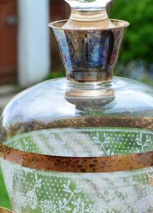 Набор хрустальных бокалов и графин