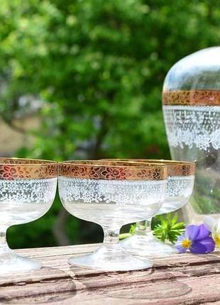 Набор хрустальных бокалов и графин