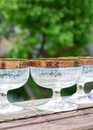 Набор хрустальных бокалов и графин