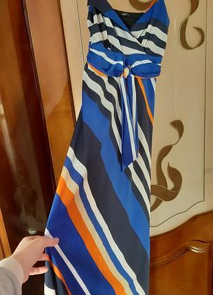 Гарний сарафан