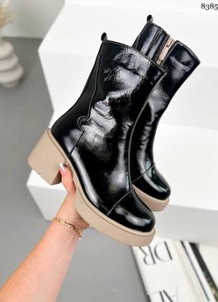 Стильні натуральні лакові ботинки чорного кольору, трендові жіночі черевики, зима та демі4 фото