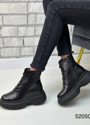 Демісезонні жіночі шкіряні ботинки чорного кольору, трендові жіночі ботинки на шнурівці