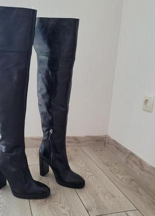 Шкіряні ботфорти zara
