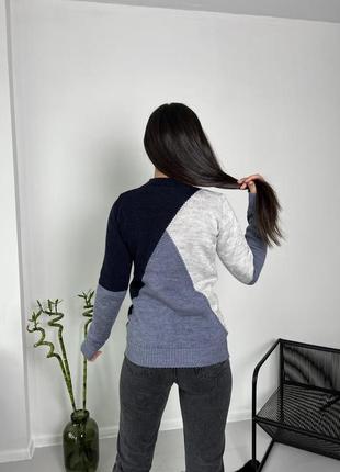 Женский теплый свитер, прилегающего силуэта, черн+сер+молоко6 фото