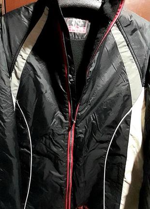 Демисезонная стильная куртка на флисовой подкладке4 фото
