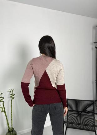 Женский теплый свитер, прилегающего силуэта, красн+роз+молоко7 фото