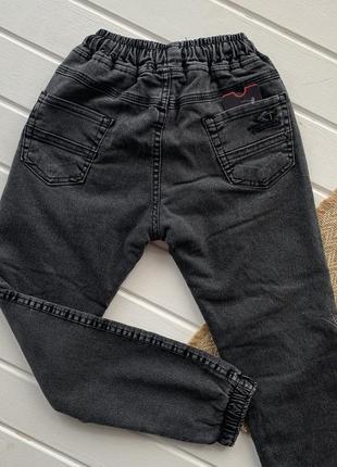 Джинсы джоггеры зимние серые для мальчика, джинсы теплые на резинке,3 фото