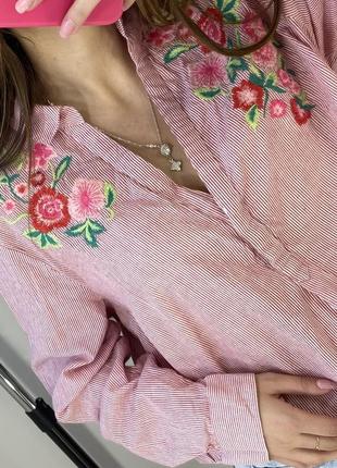 Блуза с вышивкой3 фото