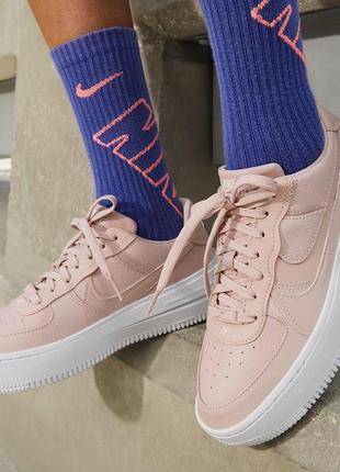Женские кроссовки nike