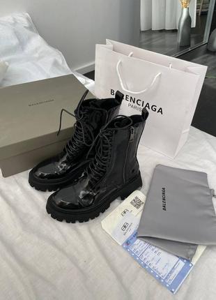 Черевики balenciaga tractor boots lacquer1 фото