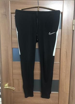 Спортивные штаны nike dri fit