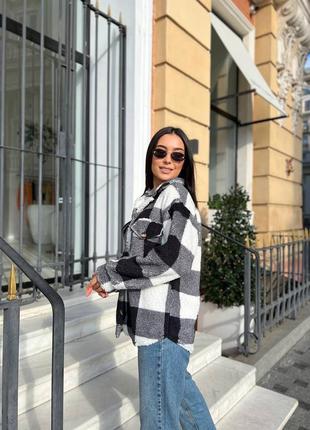 Тренд сезона – рубашка на пуговицах 
мягкая и приятная к телу рубашка согреет вас в холодную погоду