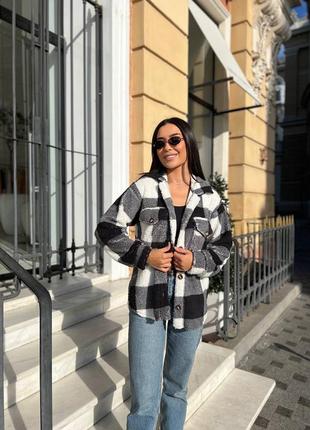 Тренд сезона – рубашка на пуговицах 
мягкая и приятная к телу рубашка согреет вас в холодную погоду