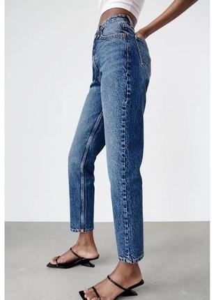 Стильные мом идеальные базовые джинсы синие  mom  bershka