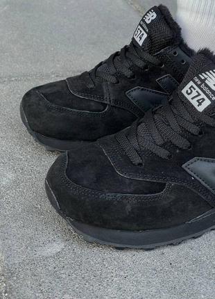 Женские кроссовки с мехом new balance 574 black fur7 фото