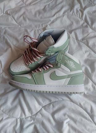 Кросівки nike air jordan retro 1 green