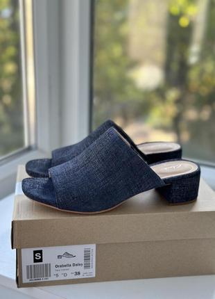 Сабо clarks