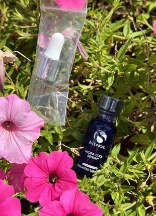 Is clinical hydra-cool serum 15 мл відновлююча сироватка від акне та подразнень