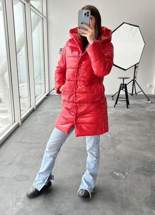 Пальто куртка зима с капюшоном монклер лаке красная длинная3 фото