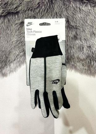 Нові рукавиці nike tech fleece с-м і л-хл розмір