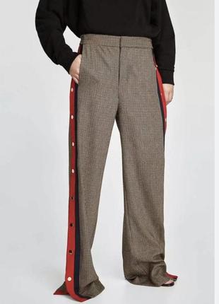 Стильные широкие теплые брюки штанишки палаццо с карманами в гусину лапку