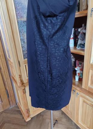Платье черное прямого кроя с боковыми кружными вставками батал3 фото