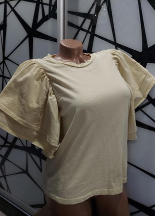 Женственная футболка с двухярусными плечиками крыльями от raserved нежно-лимонного цвета 46-487 фото