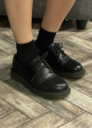 Dr. martens оригінальні шкіряні низькі черевики