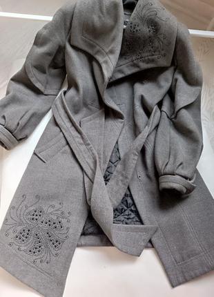 Пальто в гарному сірому кольорі на холодну осінь7 фото