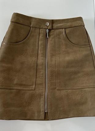 Кожаная короткая юбка на молнии с карманами stradivarius5 фото
