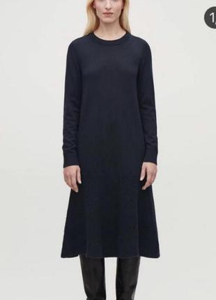 Сукня cos boucle panelled merino dress in blue / м