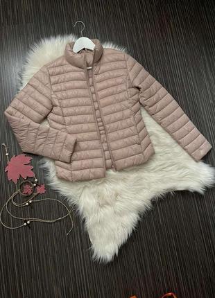 Жіноча куртка