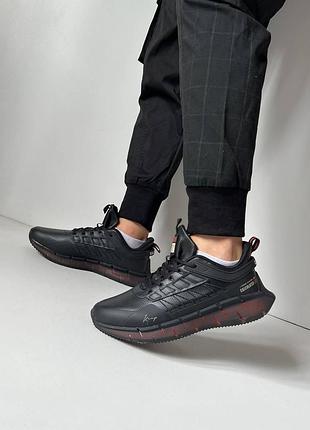 Мужские кроссовки
