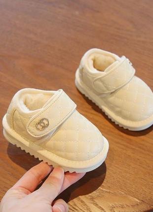 Теплая обувь для малышей5 фото
