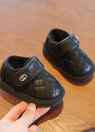 Теплая обувь для малышей2 фото