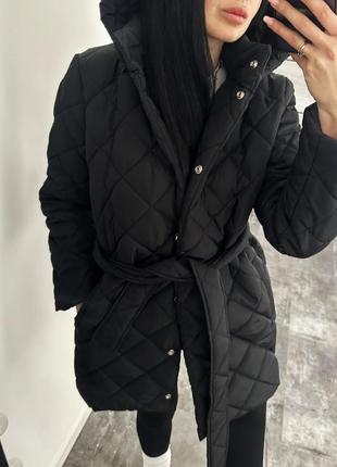Демисезонная стеганная курточка с капюшоном2 фото