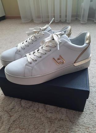 Кожаные кеды lio j0