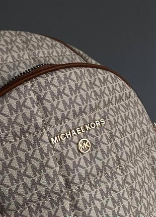 Рюкзак в стилі michael kors8 фото