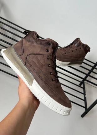 Мужские ботинки