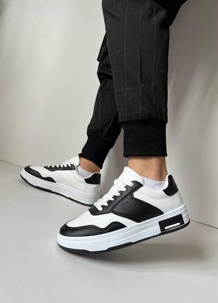 Мужские кроссовки