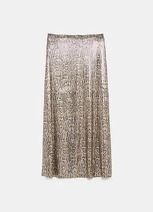 Невероятно красивая юбка с мелкими пайетками zara.