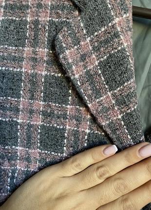 Очень красивый твидовый шерстяной пиджак, жакет в стиле chanel images7 фото