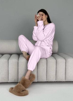 Велюровая пижама комплект для сна и дома кофта свободного кроя лонгслив свитшот брюки джоггеры костюм теплая коричневая розовая синяя7 фото