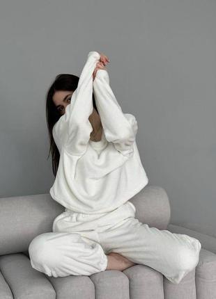 Велюровая пижама комплект для сна и дома кофта свободного кроя лонгслив свитшот брюки джоггеры костюм теплая коричневая розовая синяя2 фото